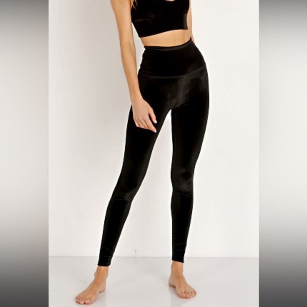 Beyond Yoga Velvet Motion Leggings